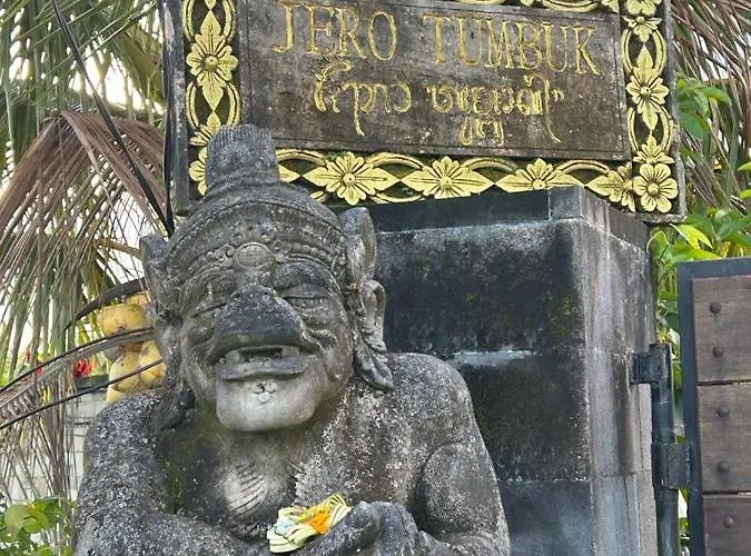 Jero Tumbuk Private * Selat